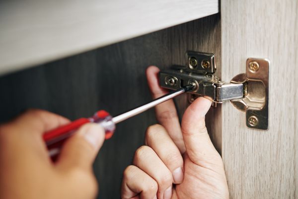 Cabinet Hinge Repair in Hurst