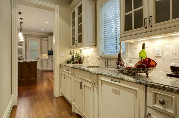 Butlers Pantry Installation in Hurst