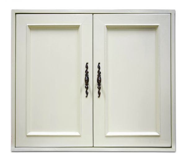 Cupboard Hardware Replacement in Hurst